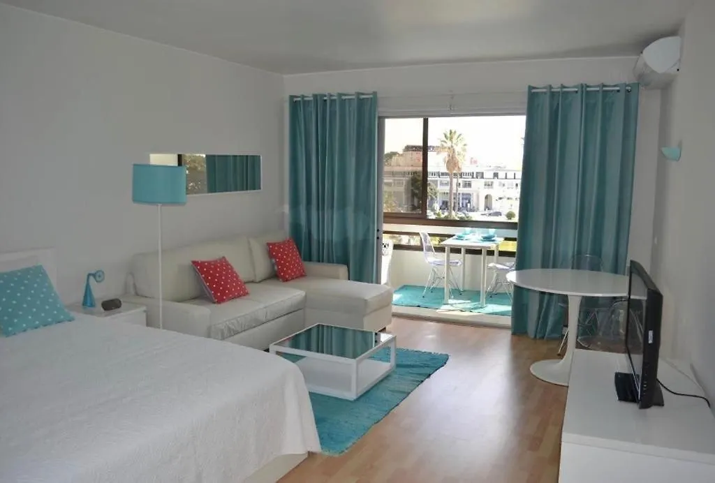 Apartamento Estoril 2 & 5- Beach Side Casino Garden Studio