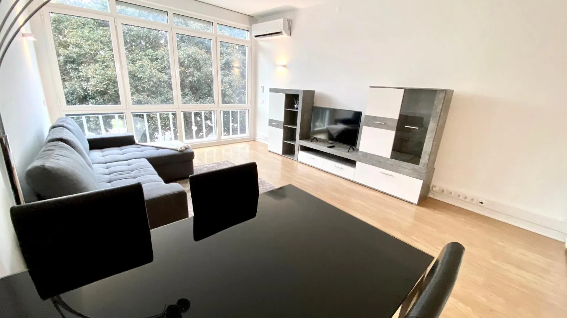 Apartamento Estoril 2 & 5- Beach Side Casino Garden Studio