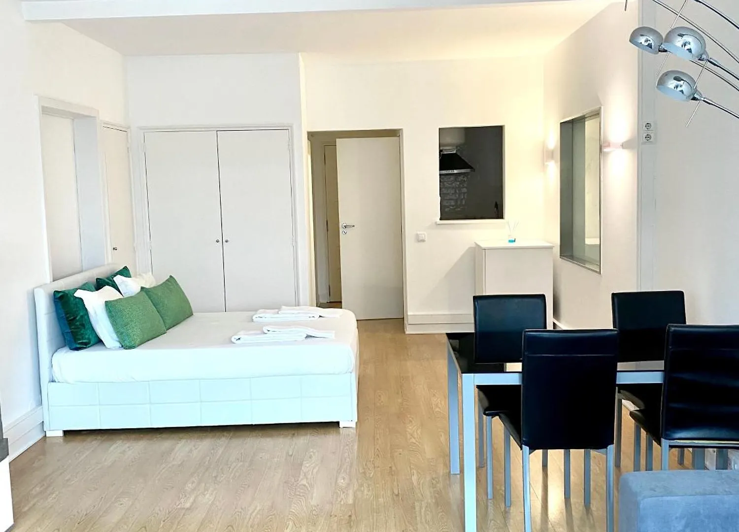 Apartamento Estoril 2 & 5- Beach Side Casino Garden Studio